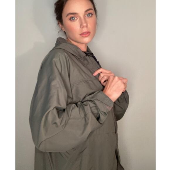 REI Co-op Hooded Lightweight Windbreaker Jacket Soft Olive Green Sz XL - Picture 3 of 11